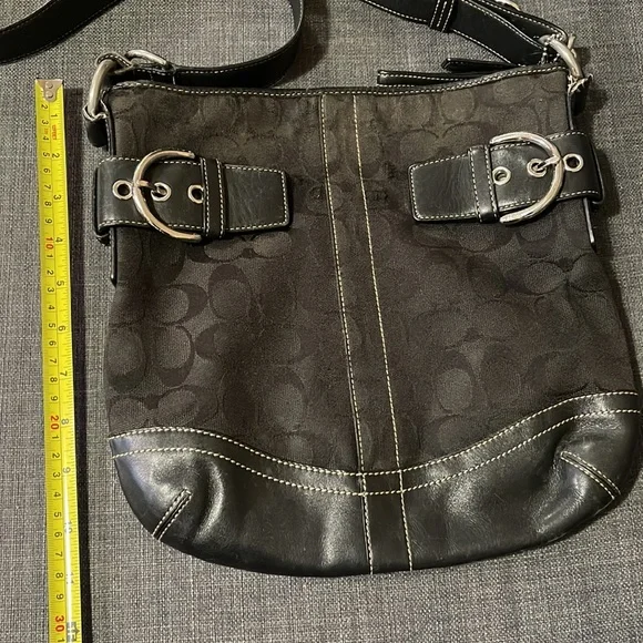 Black coach bag silver hardware - Picture 3 of 6
